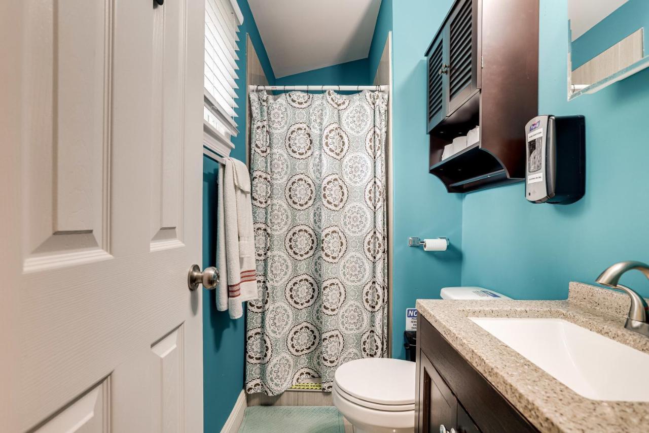 Escape To Our Cozy 3 Bed Rm 2 Bath Unit In Alexandria Va 빌라 외부 사진