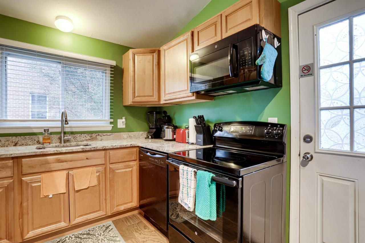 Escape To Our Cozy 3 Bed Rm 2 Bath Unit In Alexandria Va 빌라 외부 사진