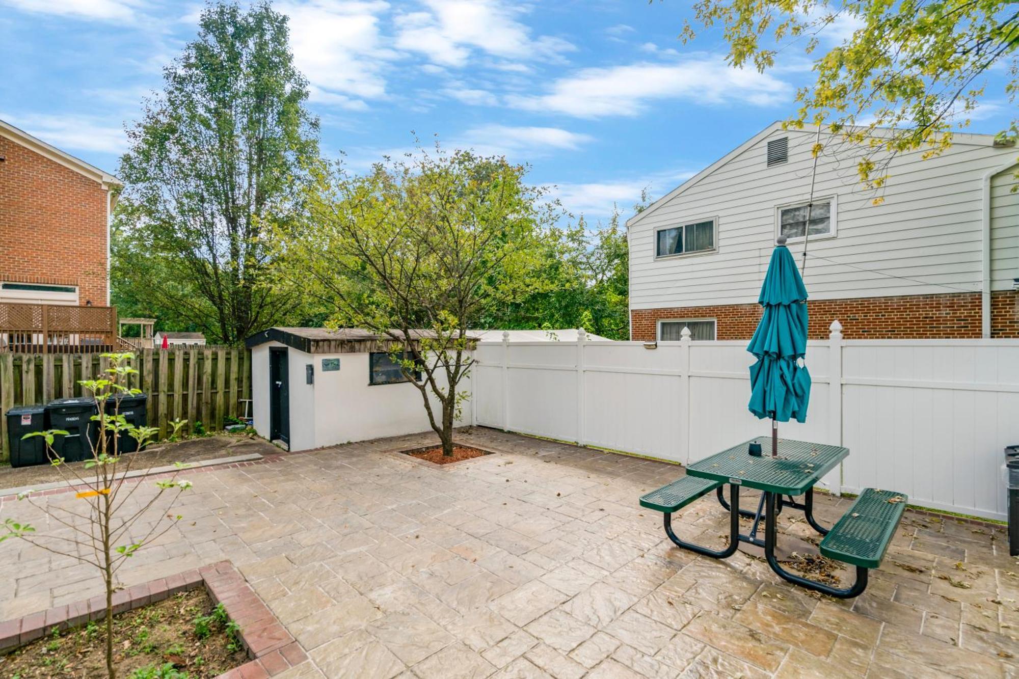 Escape To Our Cozy 3 Bed Rm 2 Bath Unit In Alexandria Va 빌라 외부 사진